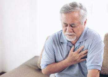 6 Gejala Serangan Jantung Yang Anda Perlu Tahu: Jangan Abaikan Gejala Ini!