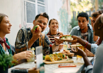 Kerap Sakit Perut Lepas Makan? No. 4 Mungkin Puncanya!