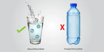 Apa Perbezaan Air Minuman dan Air Mineral?