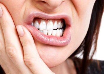 Gusi Berdarah? 5 Sebab Utama Gusi Anda Berdarah