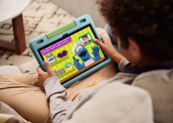 Bahaya Gajet Berlebihan Kepada Kesihatan Mata Kanak-Kanak