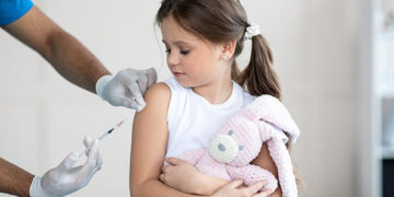 Vaksin Kanak-Kanak: Perlindungan Penting Sejak Awal Usia