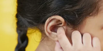 Jerawat Dalam Telinga Buat Tak Selesa – Ini Cara Atasinya!