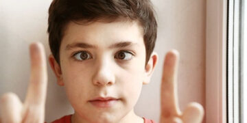 Mata Malas pada Kanak-Kanak: Kenali Tanda-Tanda Awal