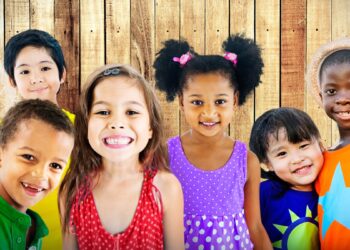 Tanda-Tanda Awal Autism dan Langkah untuk Membantu Kanak-Kanak