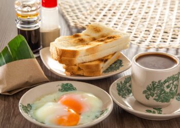 Sarapan Sihat Malaysia: Pilihan Berkhasiat untuk Mula Hari Anda