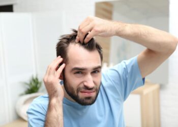 Masalah Rambut Gugur: Bukan Hanya Masalah Wanita