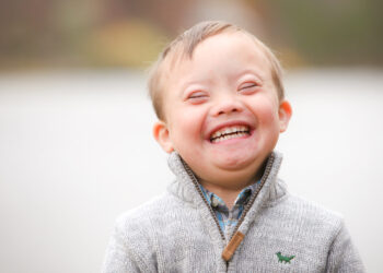 Sindrom Down: Fakta, Simptom & Tips Sokongan Untuk Keluarga