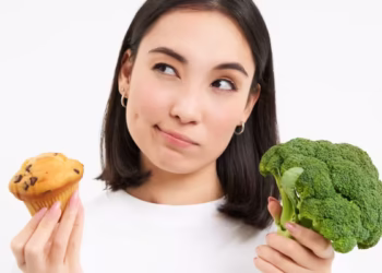 Makanan Lancarkan Haid: 10 Pilihan untuk Kitaran Lebih Teratur