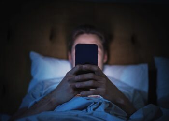 Hormon Tidur vs. Cahaya Skrin: Anda Susah Lena Malam?