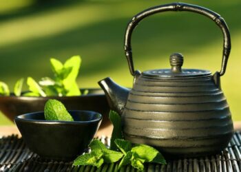 7 Advantages of Drinking Green Tea