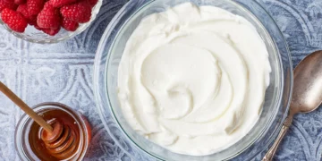 Health Benefits of Eating Yogurt