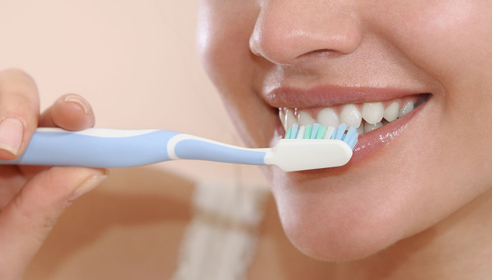 Dua Minit Sebelum Tidur — Rahsia Gigi Sihat & Nafas Segar