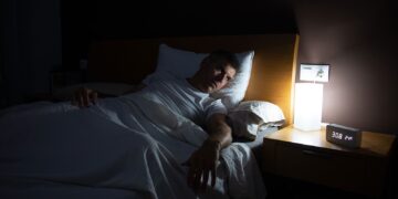 Selalu Bangun Jam 3 atau 4 Pagi? Ini Antara Sebabnya